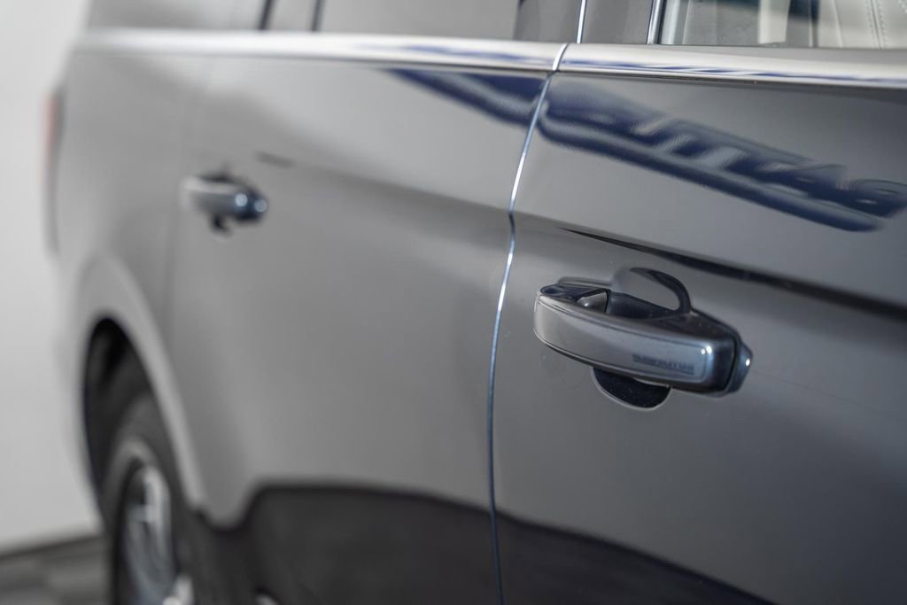 Certified 2023 Ford Expedition Max XLT image 20