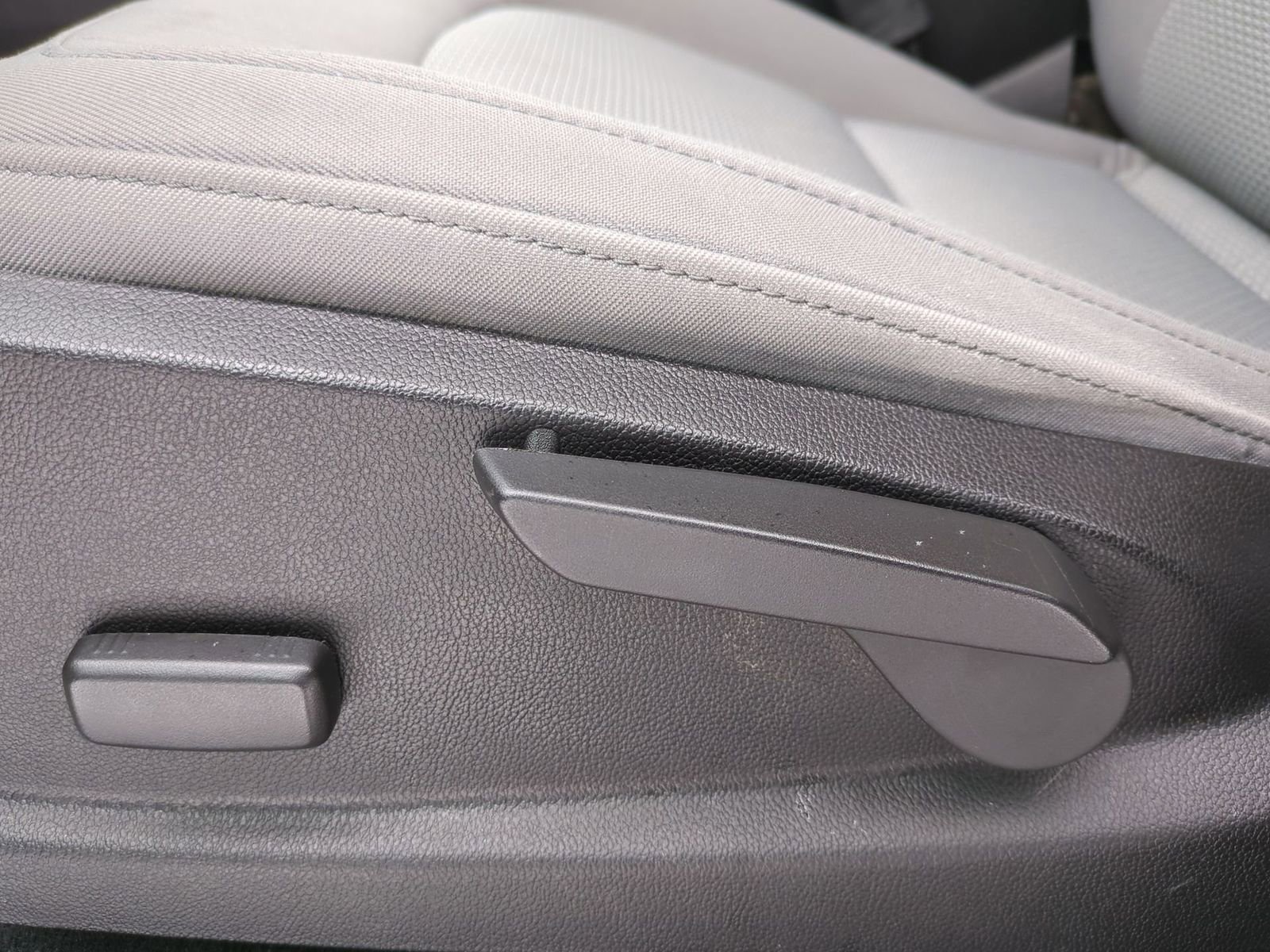 Used 2019 Chevrolet Colorado W/T w/ WT Convenience Package image 20