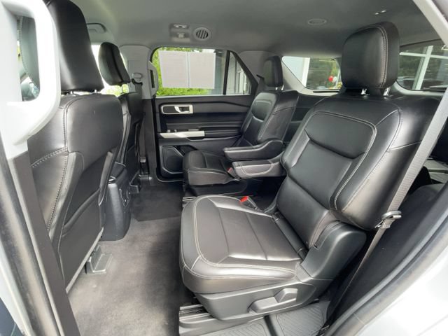 Certified 2023 Ford Explorer XLT w/ Equipment Group 202A AWD/4WD image 33