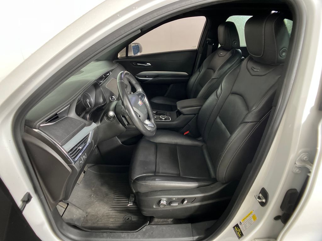 Used 2020 Cadillac XT4 Premium Luxury image 29