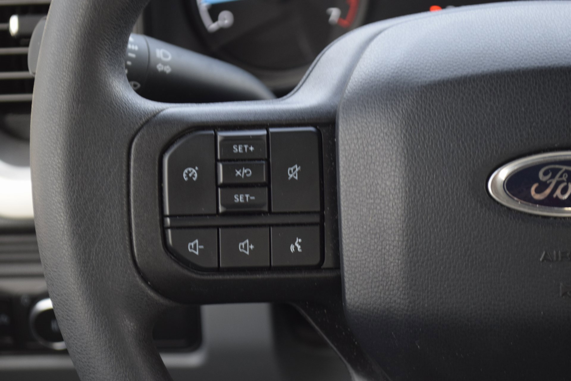 Certified 2024 Ford F350 XLT w/ FX4 Off-Road Package image 12