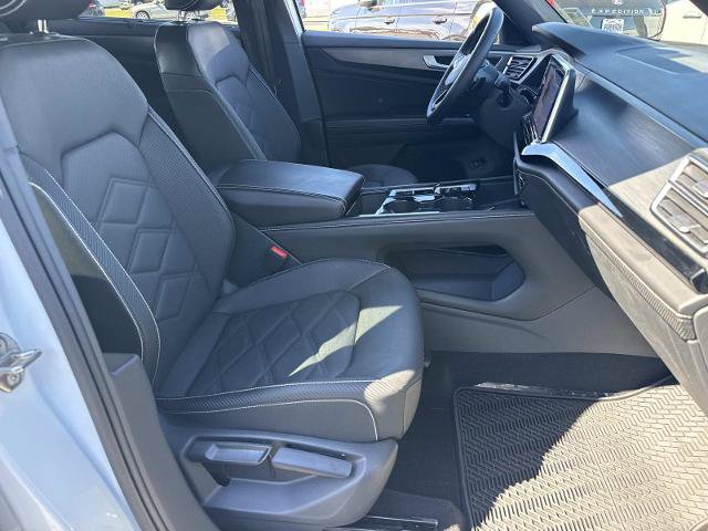 Used 2024 Volkswagen Atlas Cross Sport SE FWD image 11
