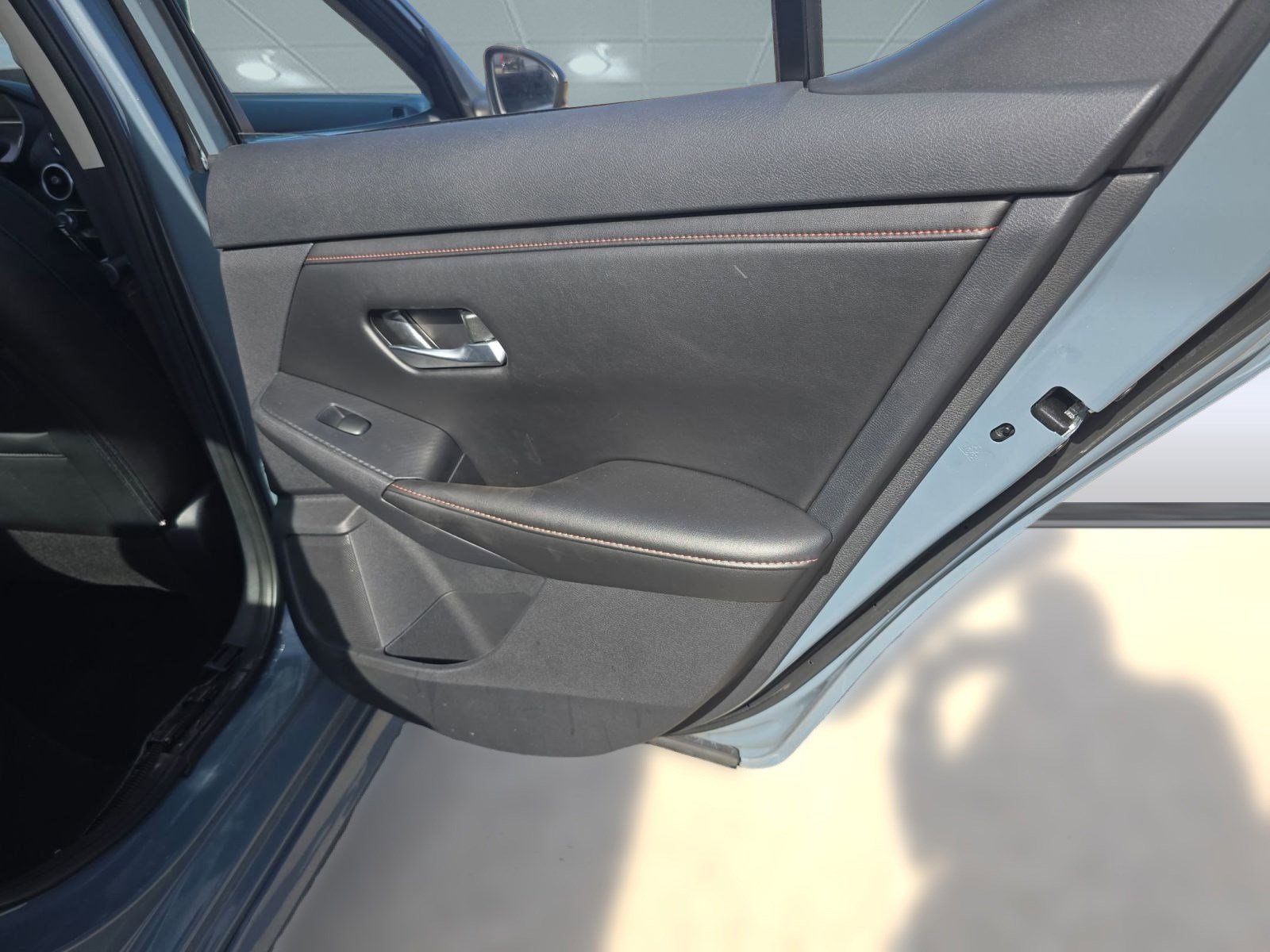 Used 2025 Nissan Sentra SR w/ SR Premium Package image 26