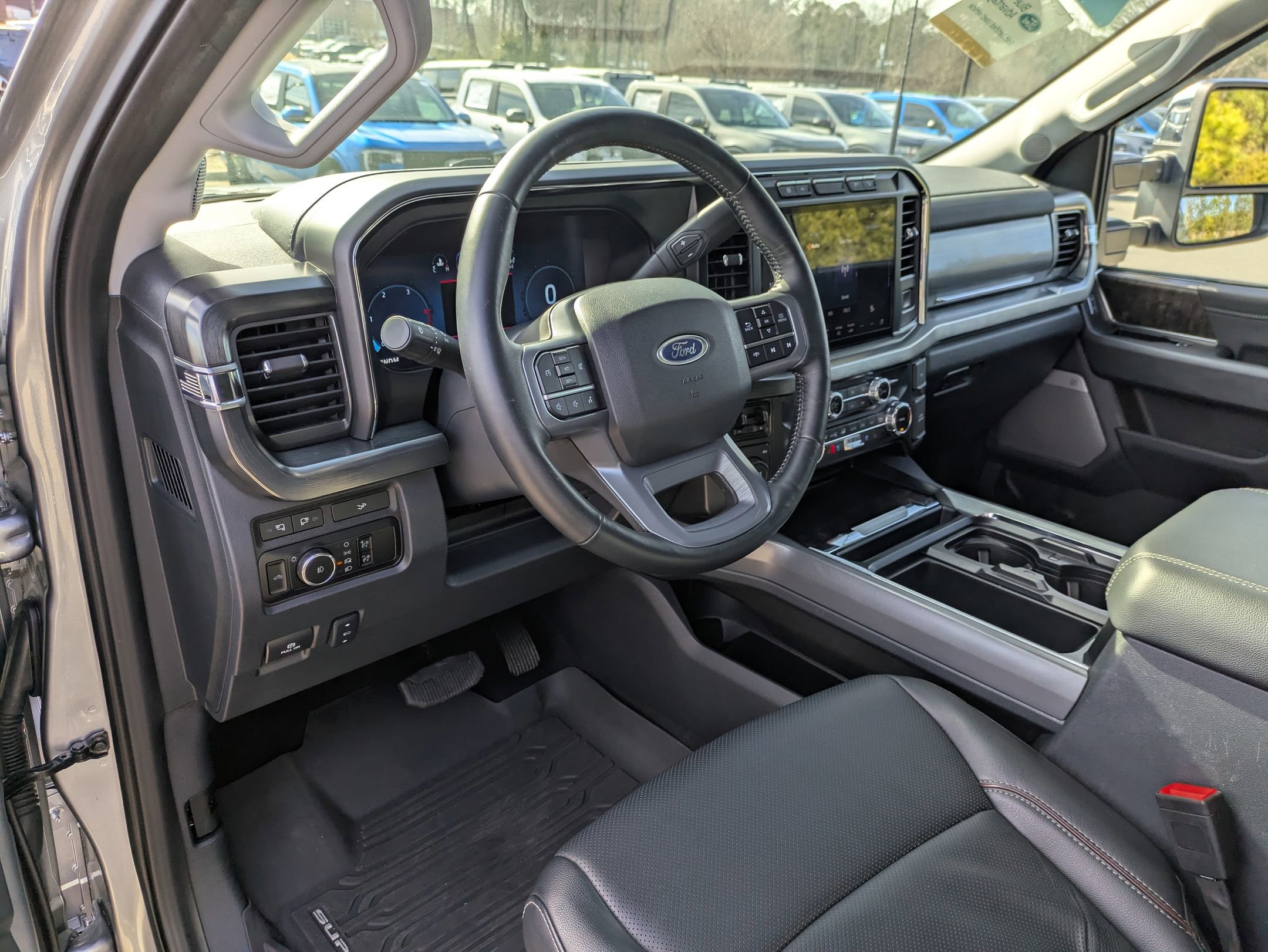 Certified 2024 Ford F350 Lariat w/ Chrome Package image 17