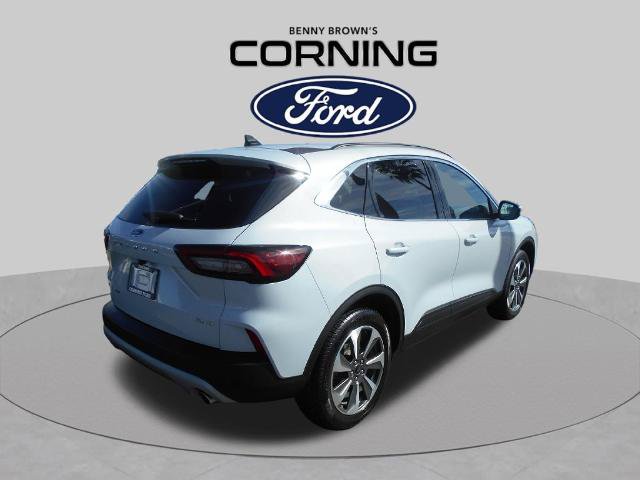 Certified 2025 Ford Escape Platinum AWD/4WD image 8