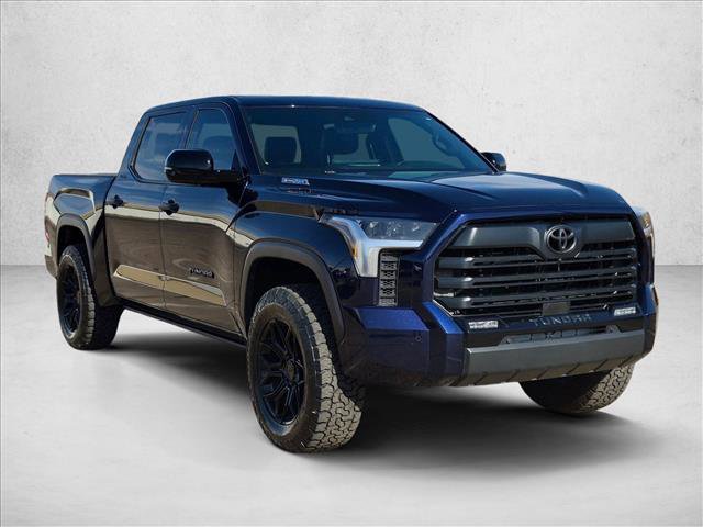 Used 2025 Toyota Tundra Limited AWD/4WD image 3