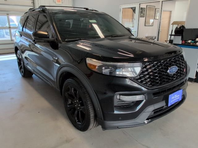 Certified 2020 Ford Explorer ST w/ ST Street Pack image 8