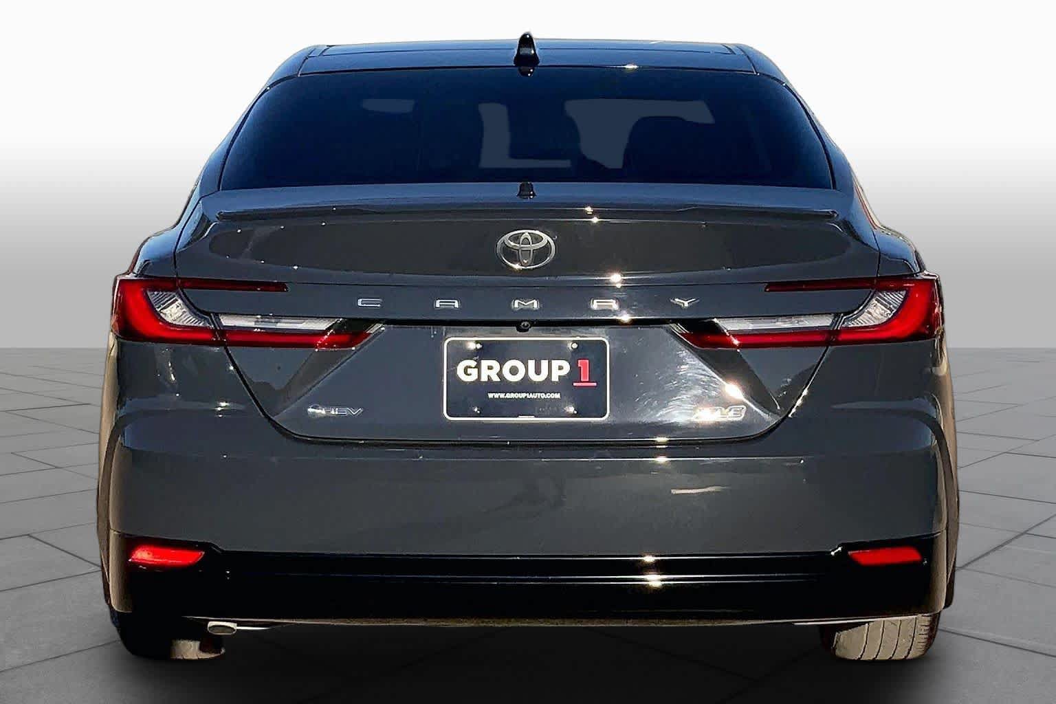 Used 2025 Toyota Camry XLE w/ Premium Package FWD image 5