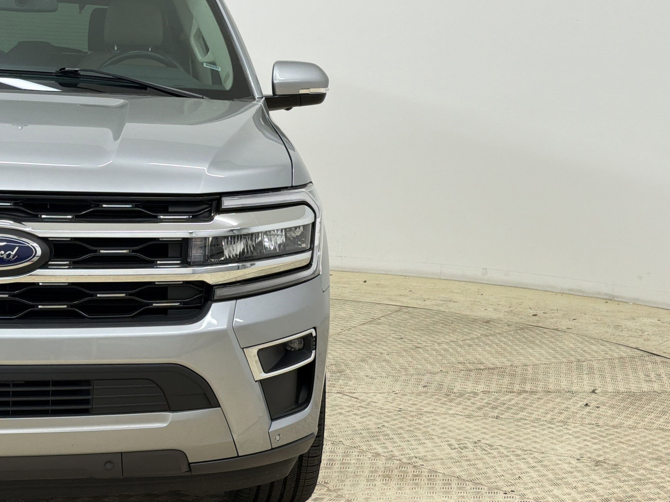 Certified 2024 Ford Expedition Limited image 11