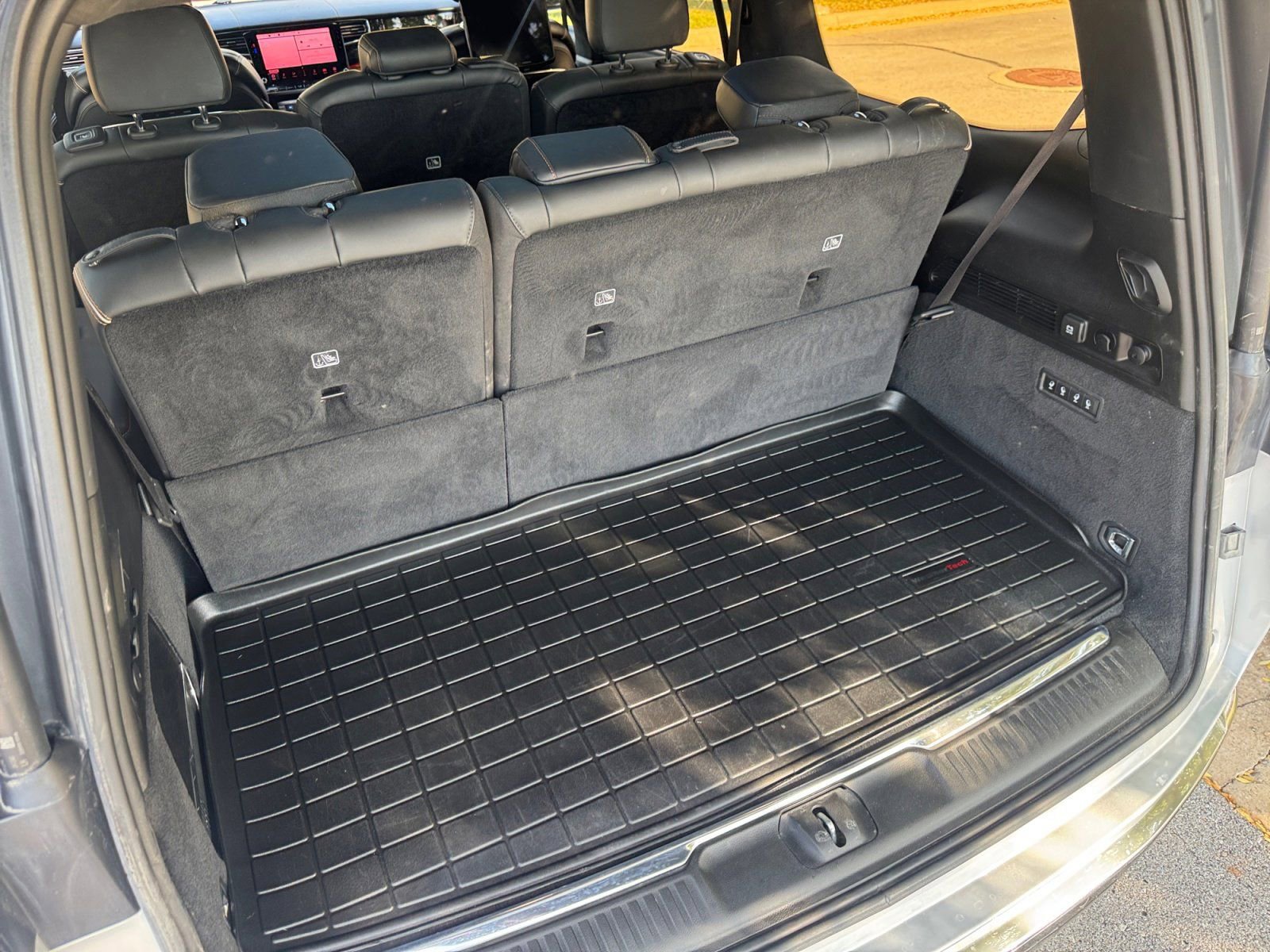 Used 2022 Jeep Grand Wagoneer Series III w/ Rear Seat Video Group 1 image 19