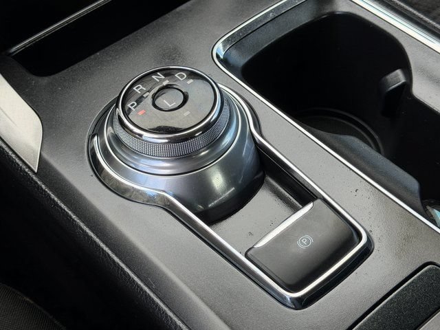Certified 2020 Ford Fusion SE FWD image 28