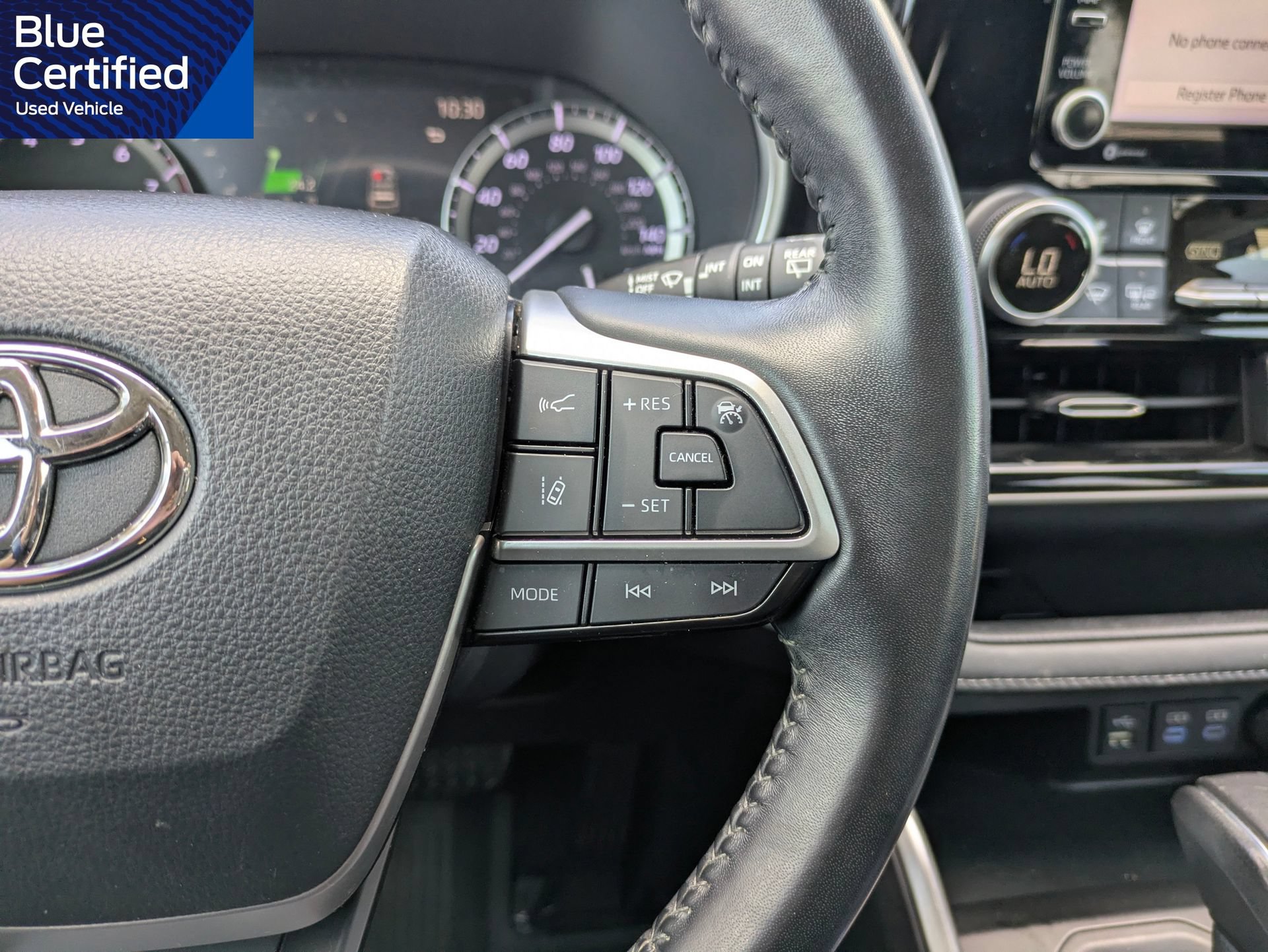 Used 2022 Toyota Highlander XLE FWD image 31