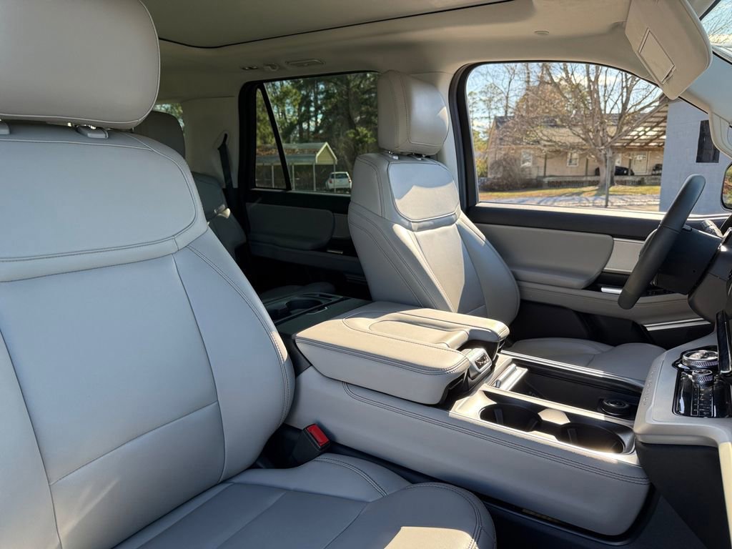 Certified 2025 Ford Expedition Max Active image 16