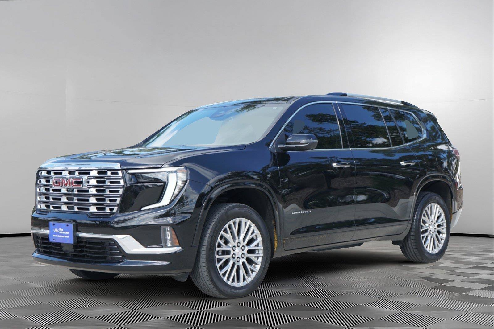 Used 2025 GMC Acadia Denali w/ LPO, Floor Liner Package FWD image 8
