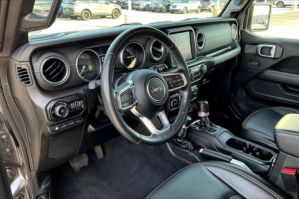 Used 2021 Jeep Wrangler Unlimited Sahara w/ Cold Weather Group AWD/4WD image 13