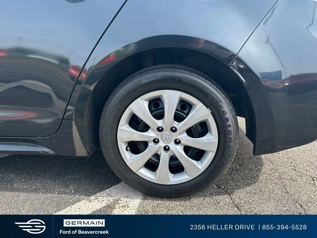 Used 2022 Toyota Corolla LE FWD image 13