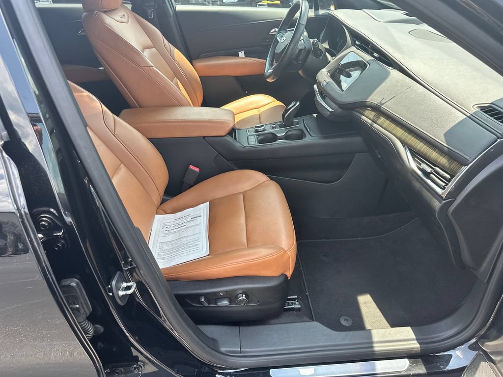Used 2020 Cadillac XT4 Sport AWD/4WD image 13