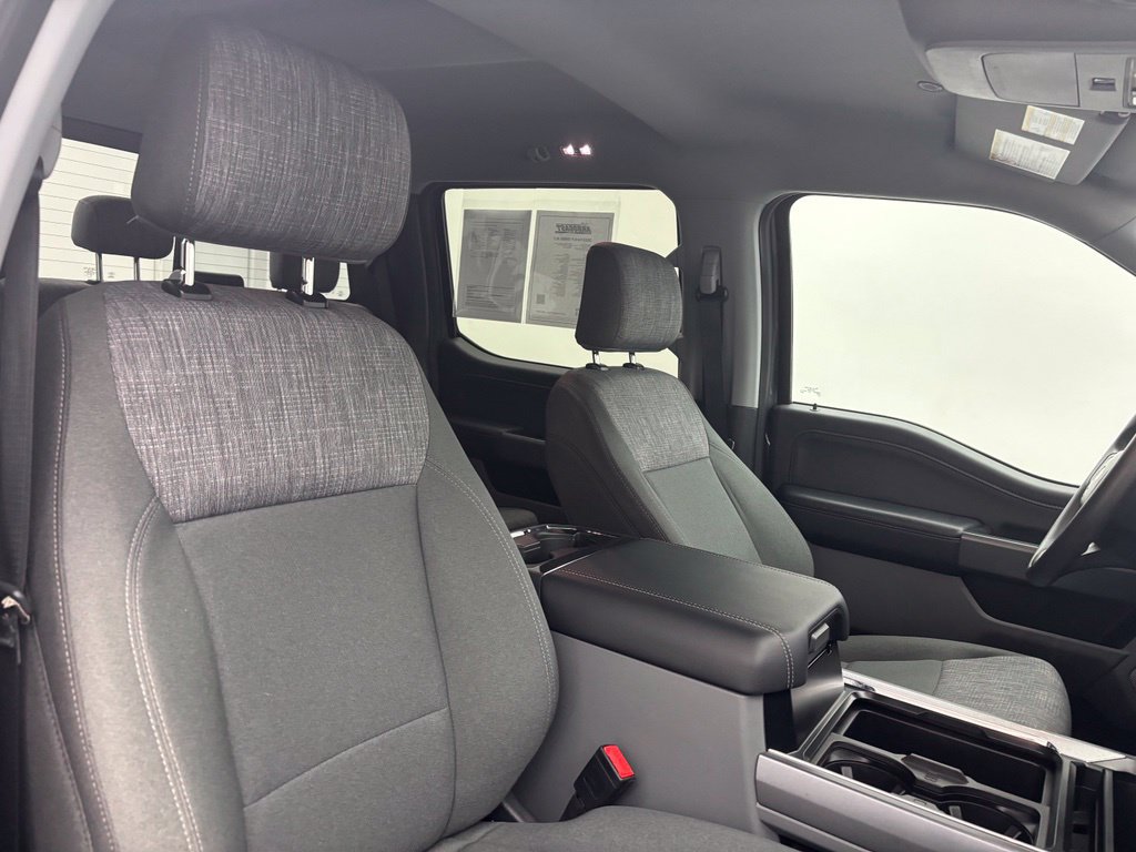 Certified 2023 Ford F250 XLT w/ XLT Premium Package AWD/4WD image 33