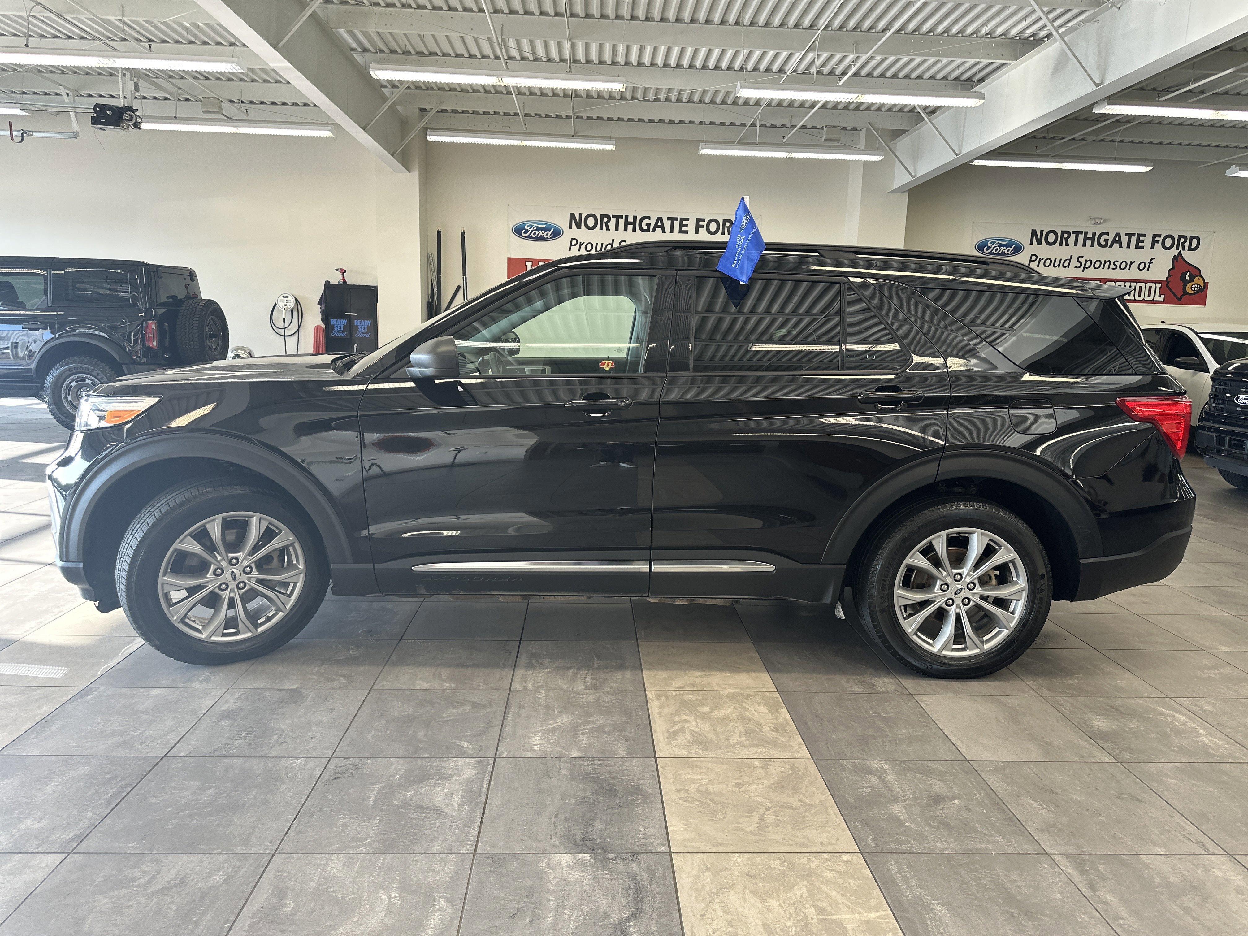 Certified 2022 Ford Explorer XLT w/ Equipment Group 202A image 2