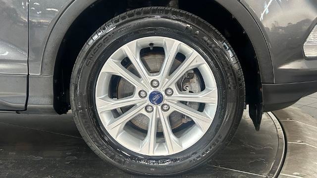 Certified 2018 Ford Escape SE w/ SE Sync 3 Package AWD/4WD image 21