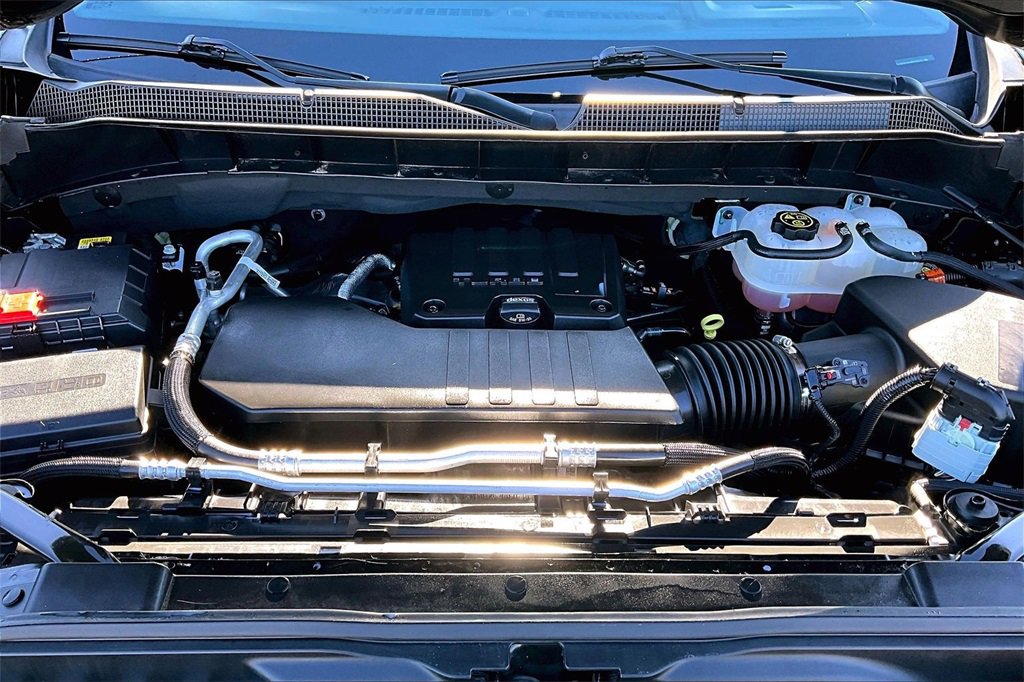 Used 2023 Chevrolet Silverado 1500 LT image 10