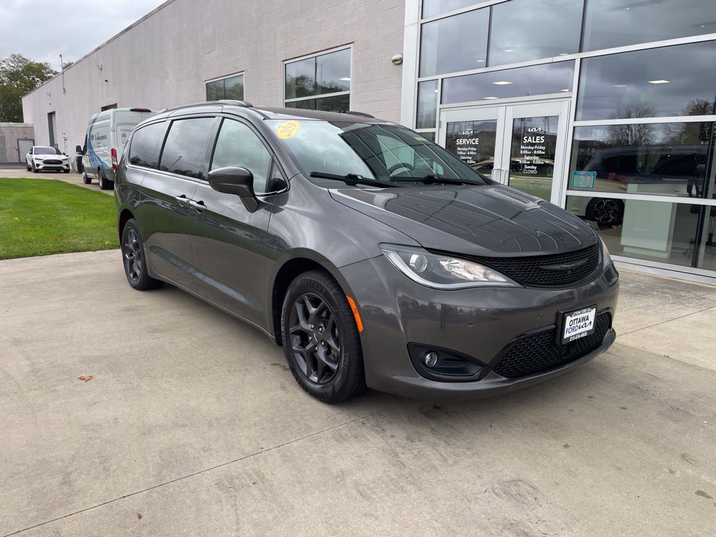 Used 2019 Chrysler Pacifica Touring-L Plus w/ Advanced Safetytec Group