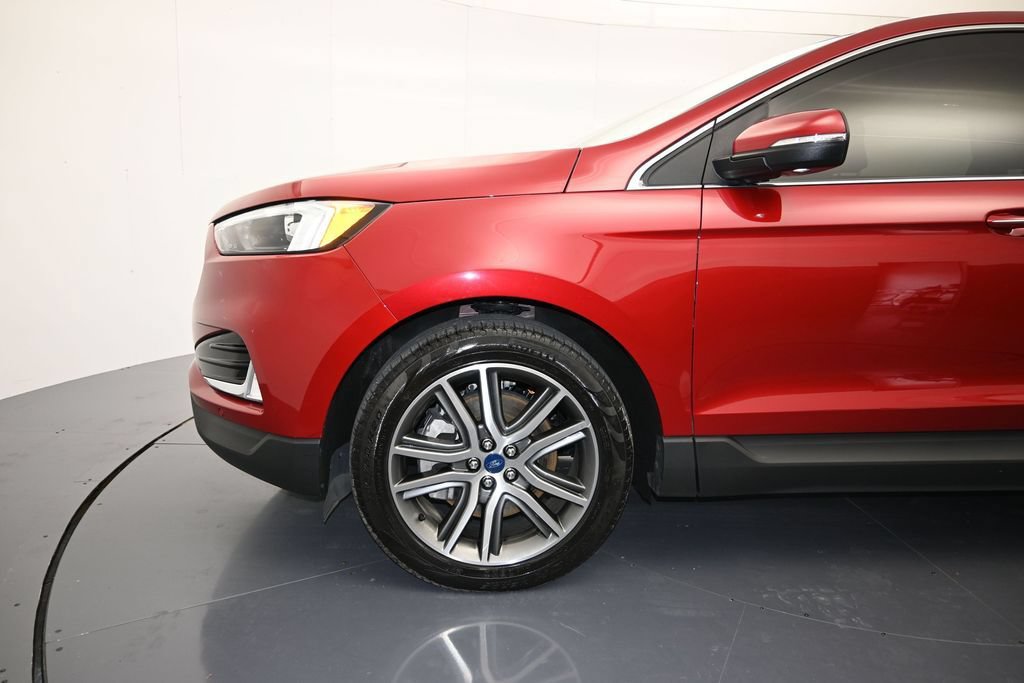 Certified 2022 Ford Edge Titanium AWD/4WD image 9