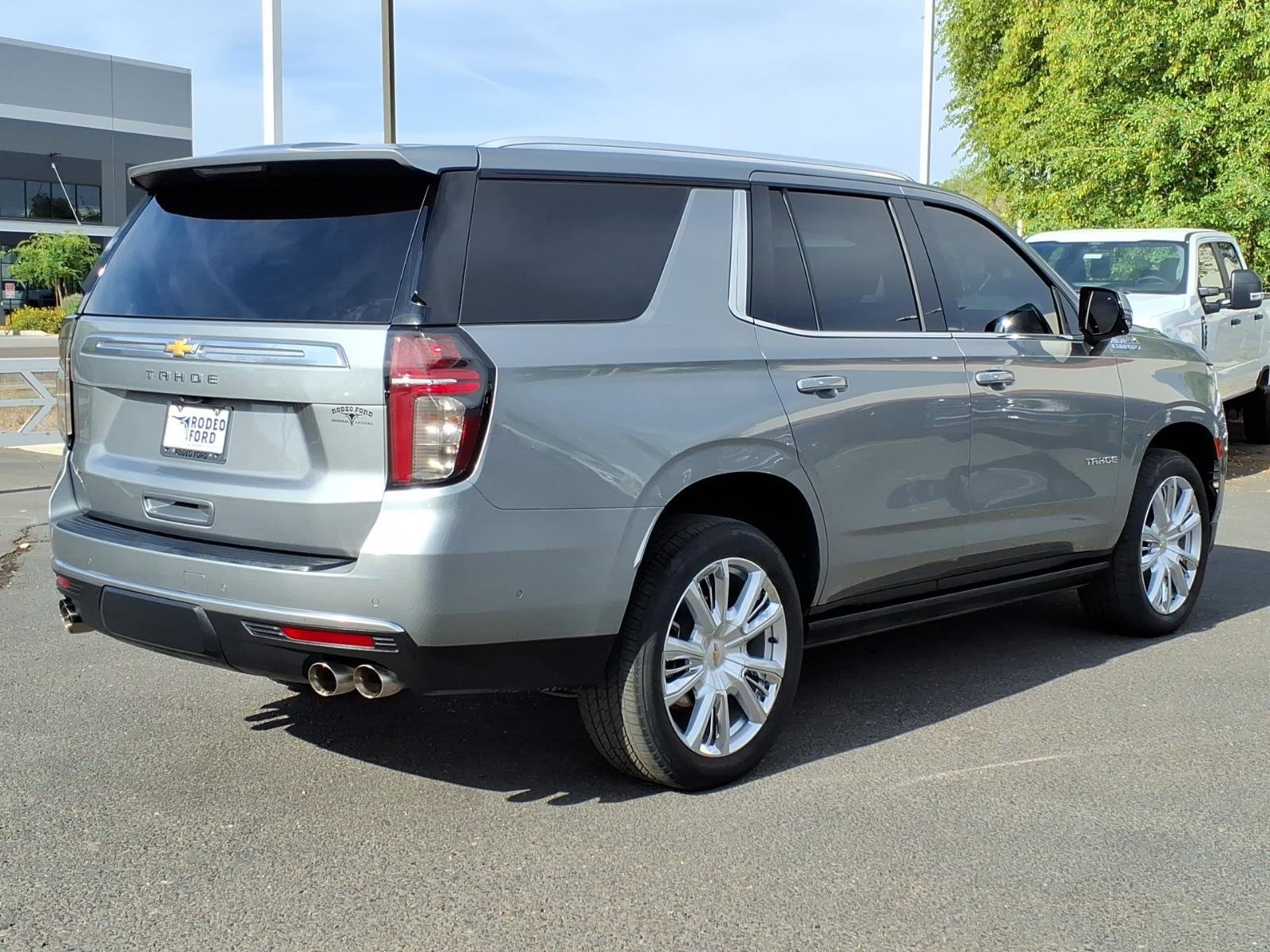 Used 2024 Chevrolet Tahoe High Country w/ Advanced Technology Package image 4