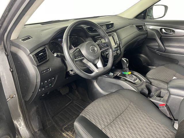 Used 2020 Nissan Rogue SV w/ Premium Package AWD/4WD image 3