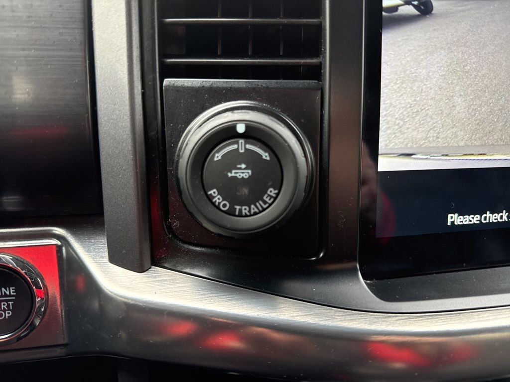 Certified 2023 Ford F150 Lariat w/ Equipment Group 502A High image 32