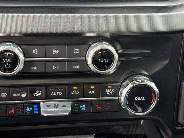 Certified 2024 Ford F250 Platinum AWD/4WD image 33