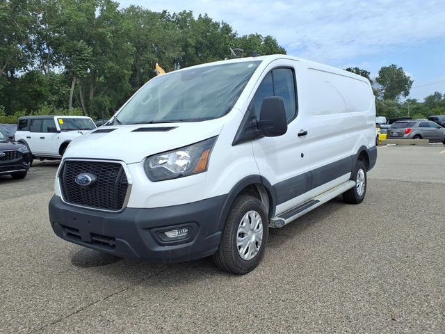 Certified 2025 Ford Transit 250 Low Roof w/ Exterior Upgrade Package RWD image 3