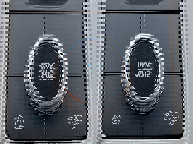 Certified 2022 Ford Explorer XLT w/ Equipment Group 202A image 15