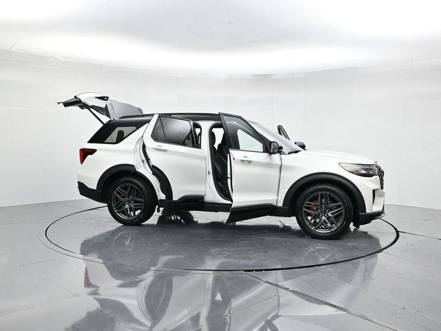 Certified 2025 Ford Explorer ST w/ Sun And Sound Package AWD/4WD image 62