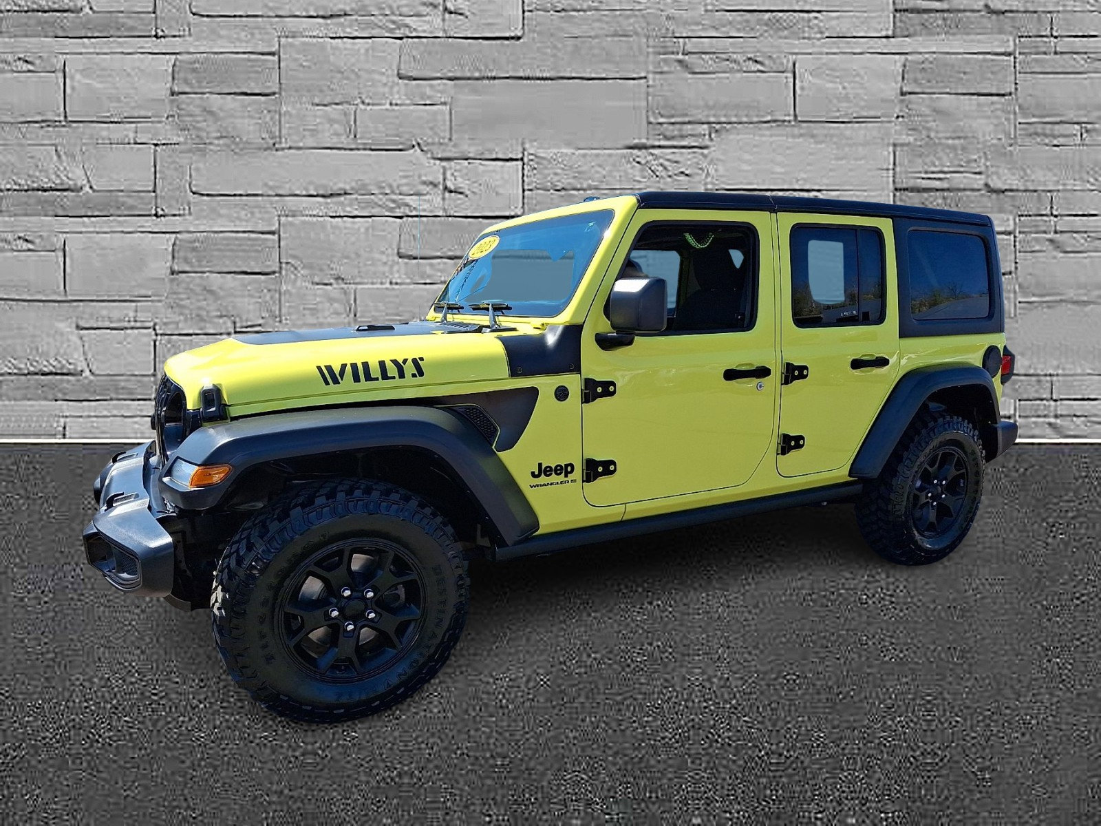 Used 2023 Jeep Wrangler Willys AWD/4WD image 5