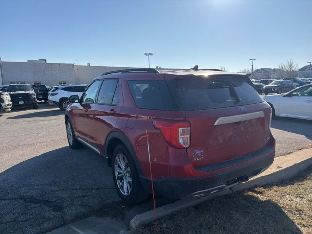 Certified 2024 Ford Explorer XLT w/ Equipment Group 202A image 6