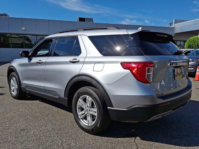 Certified 2023 Ford Explorer XLT w/ Equipment Group 202A AWD/4WD image 22