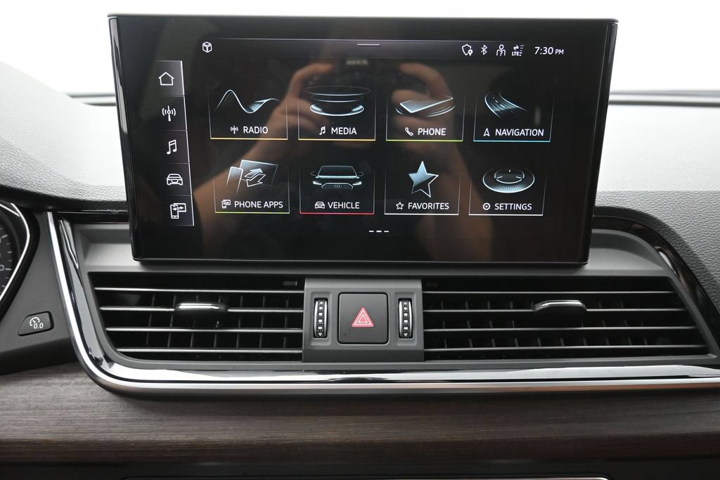 Used 2025 Audi Q5 2.0T Premium AWD/4WD image 26