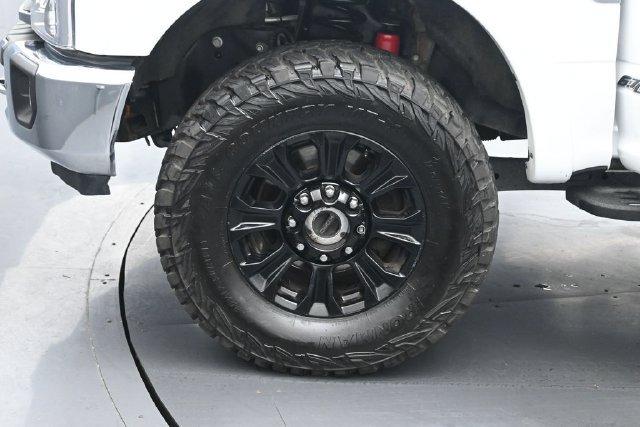 Certified 2021 Ford F350 XLT w/ Tremor Off-Road Package AWD/4WD image 34