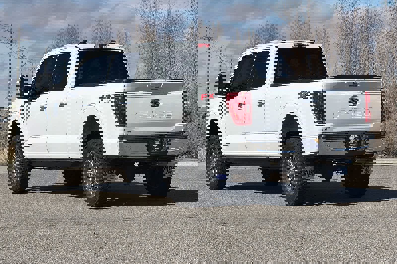 Certified 2021 Ford F150 XLT w/ Equipment Group 302A High image 3