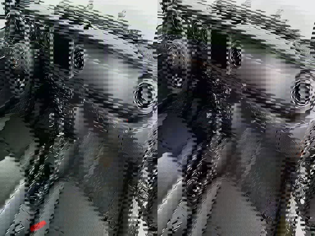 Used 2022 Jeep Wrangler Unlimited Sport image 32