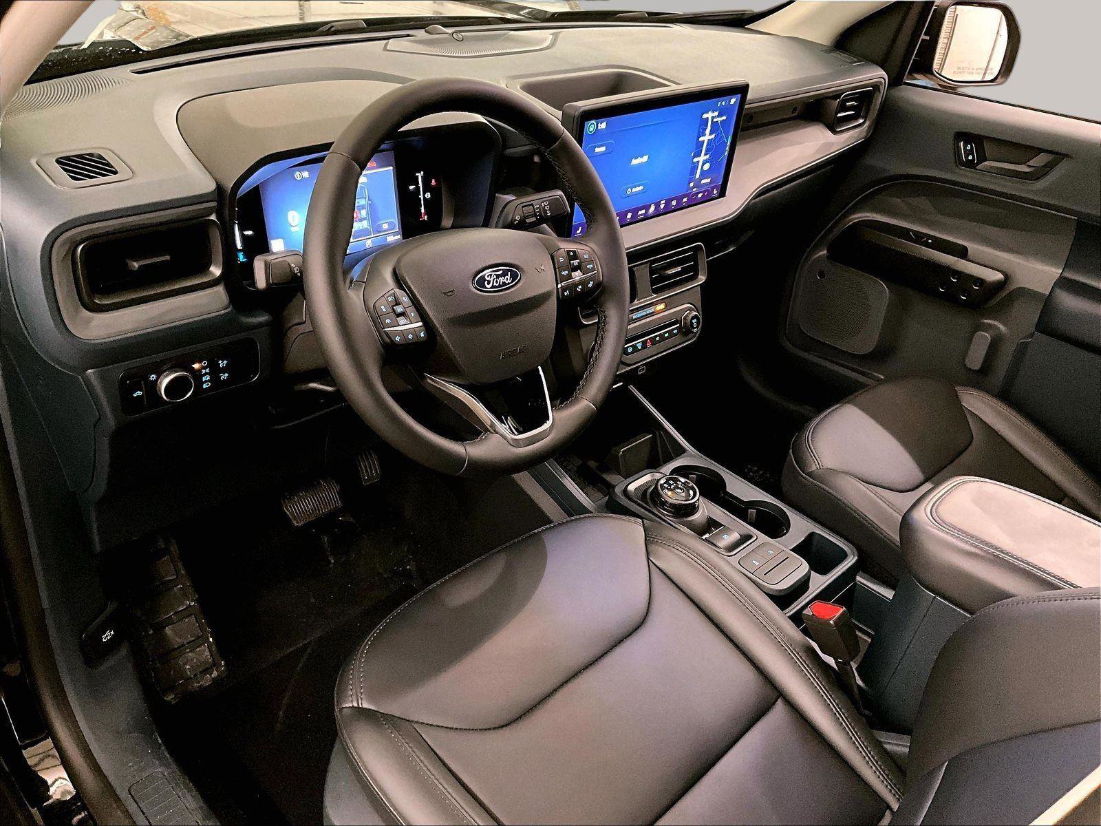 Certified 2025 Ford Maverick Lariat w/ Black Appearance Package image 12