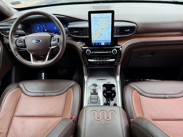 Certified 2024 Ford Explorer King Ranch w/ Technology Package image 4