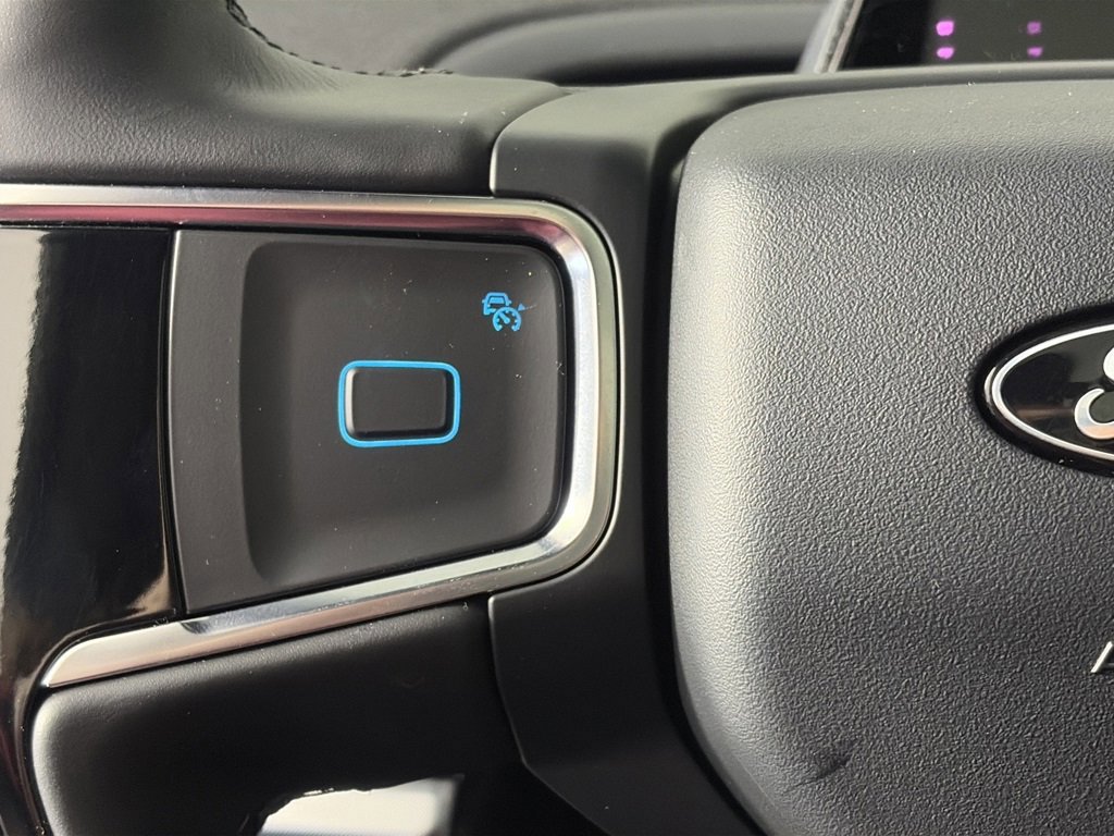 Certified 2025 Ford Expedition Platinum w/ Stealth Performance Package image 18