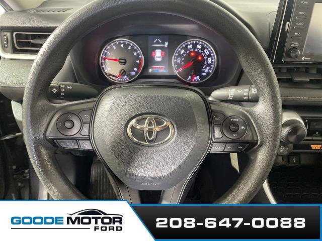 Used 2022 Toyota RAV4 LE AWD/4WD image 12