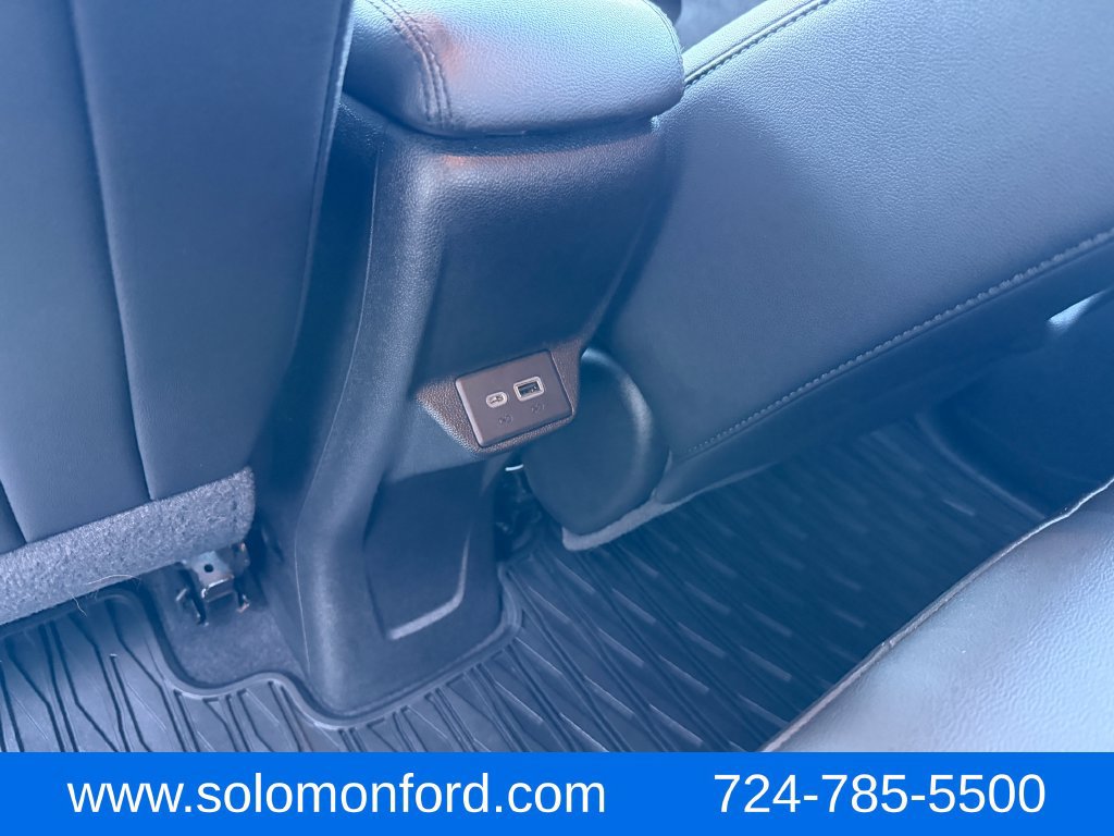 Used 2023 Chevrolet Bolt LT w/ Infotainment Package FWD image 16