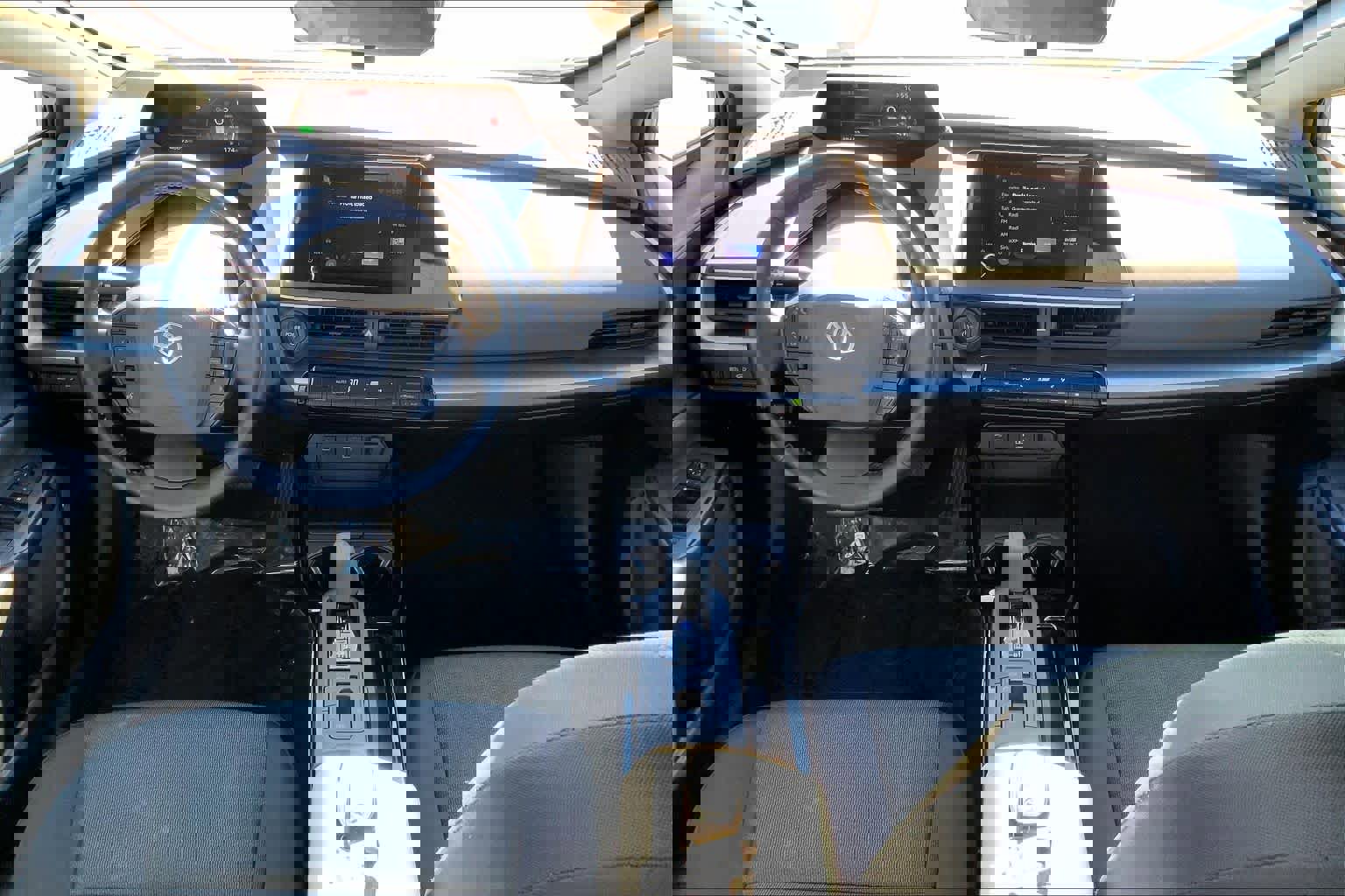 Used 2023 Toyota Prius LE image 13