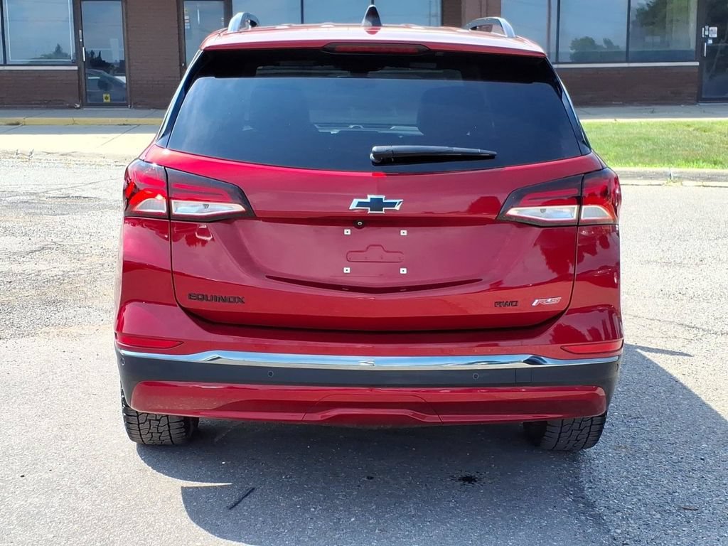 Used 2022 Chevrolet Equinox RS w/ RS Leather Package AWD/4WD image 4