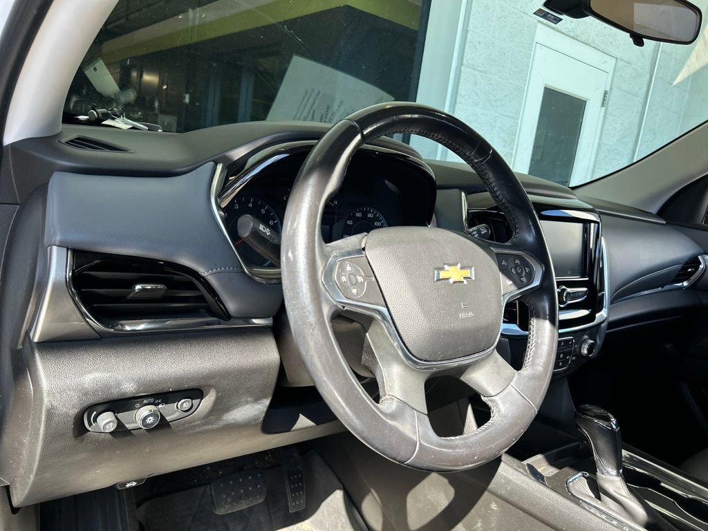 Used 2018 Chevrolet Traverse LT image 10