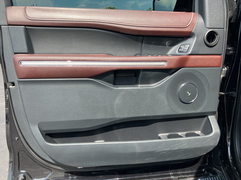 Certified 2022 Ford Expedition Limited RWD image 13